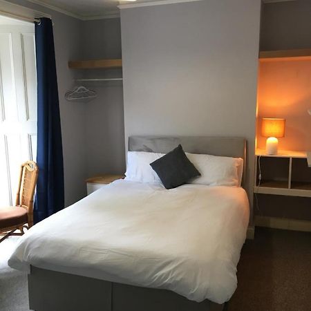 Budget Stay, Shared Guest House, R1 Mount Pleasant Hill سوانسي المظهر الخارجي الصورة